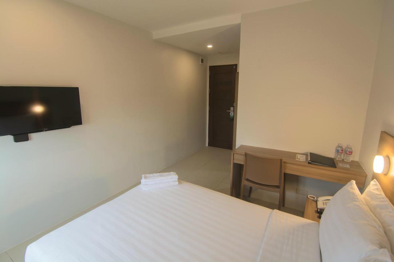 Mango Suites Tuguegarao City Buitenkant foto