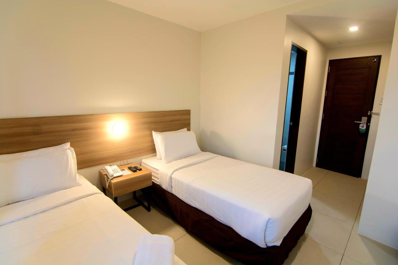 Mango Suites Tuguegarao City Buitenkant foto