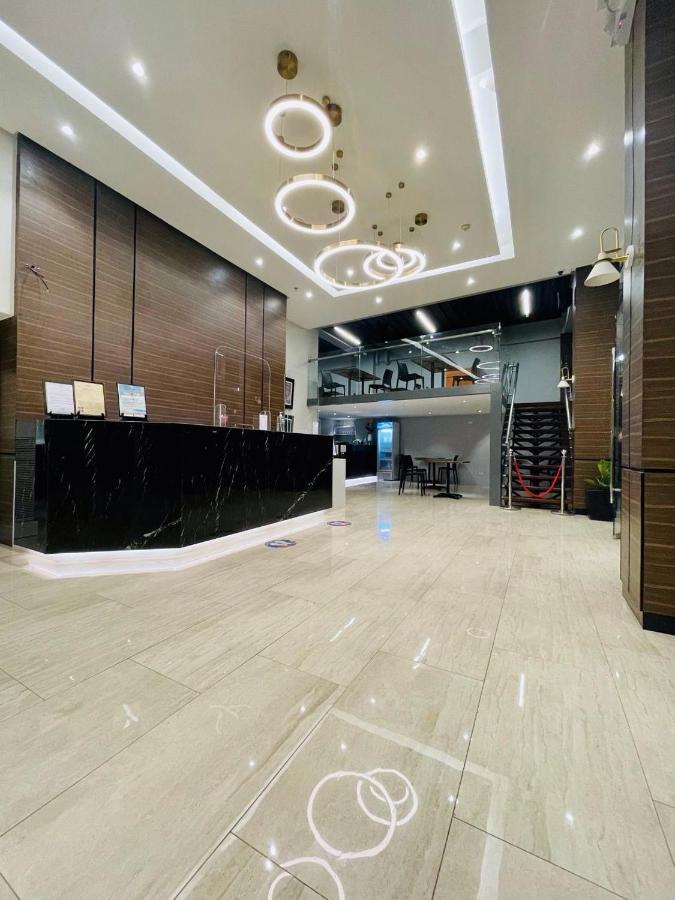 Mango Suites Tuguegarao City Buitenkant foto