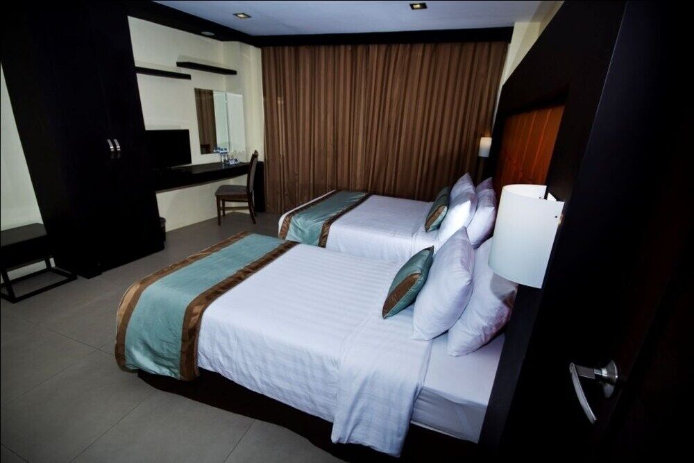 Mango Suites Tuguegarao City Buitenkant foto